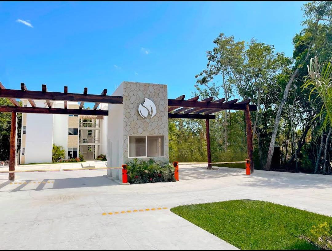 2-Bedroom Condo By The Jungle W/ Swimming Pool Puerto Morelos Exteriör bild