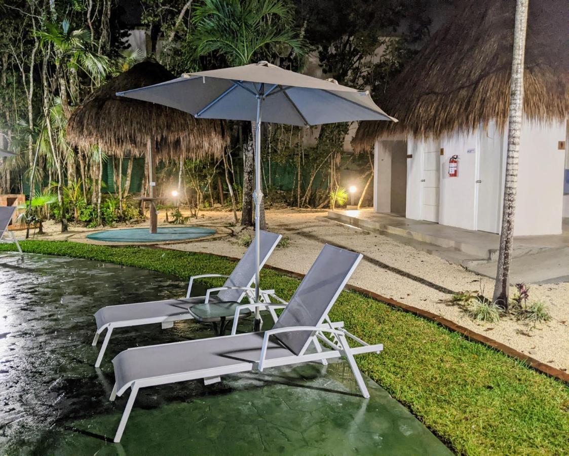 2-Bedroom Condo By The Jungle W/ Swimming Pool Puerto Morelos Exteriör bild
